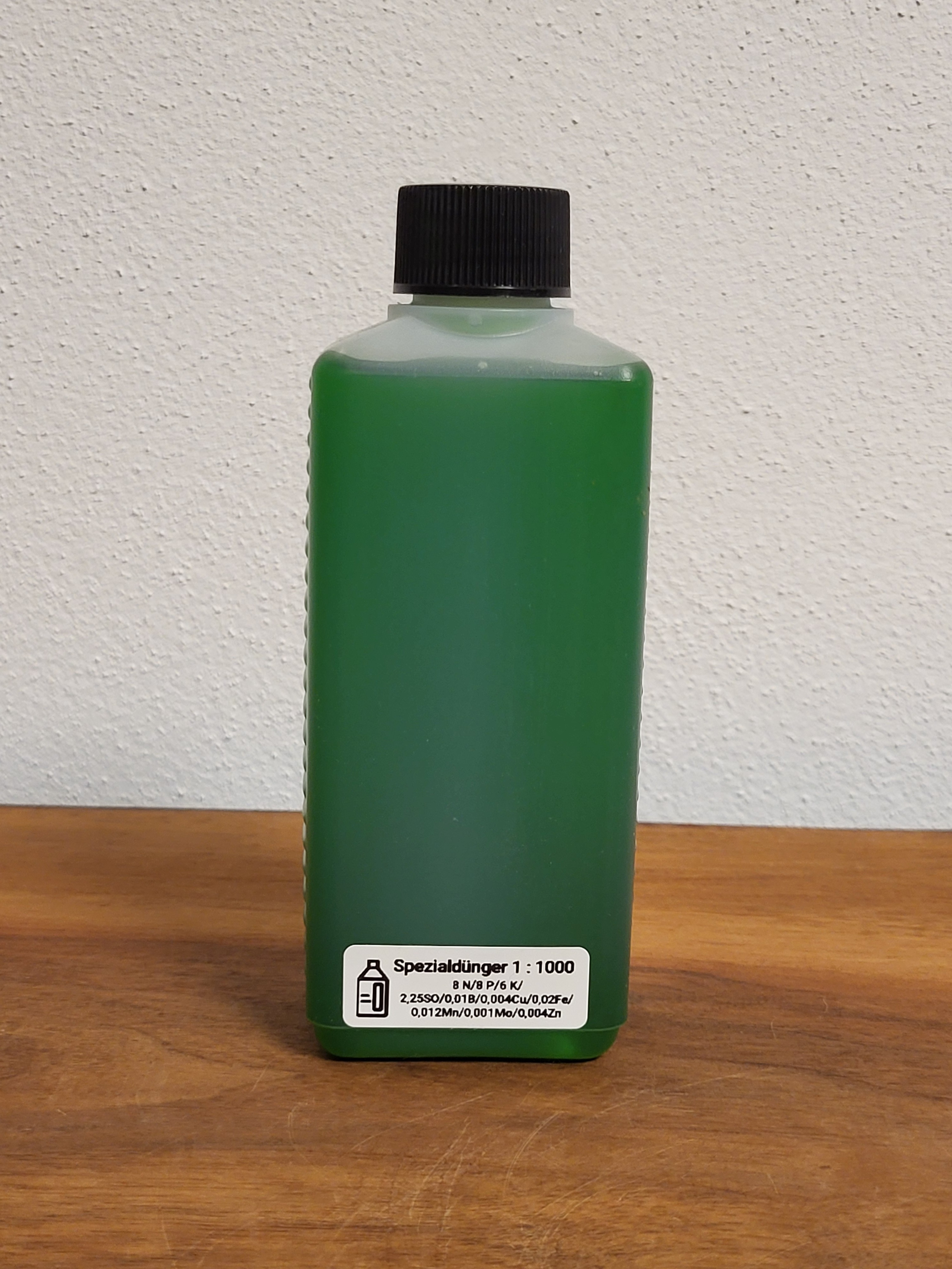 Spezialdnger NPK 8-8-6 250ml
