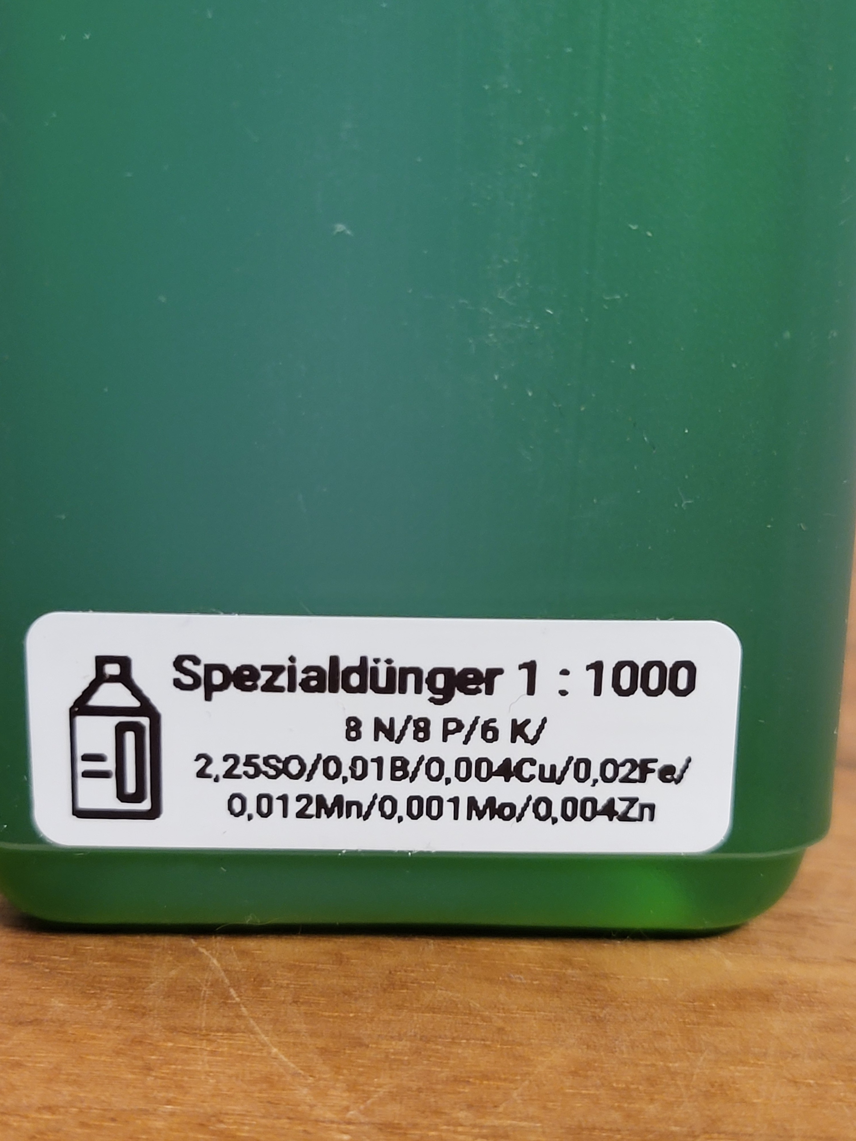 Spezialdnger NPK 8-8-6 250ml